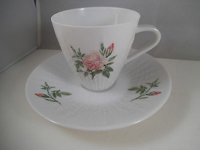 Vintage Hutschenreuther Selb Exzellenz Rosita Teacup Tea Cup & Saucer Flower