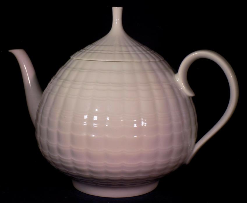 Lorenz Hutschenreuther- Germany Lucina- Teapot w/ Lid