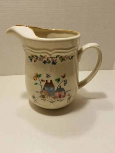 International Heartland Tea/Water Pitcher