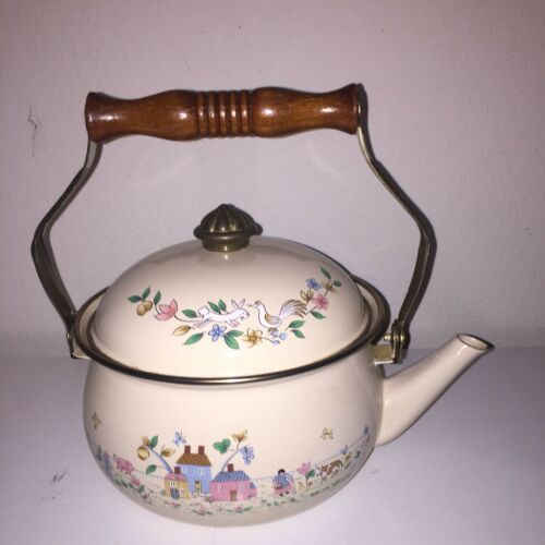 Vintage Heartland Enamel Tea Kettle by International China 2 quart EUC