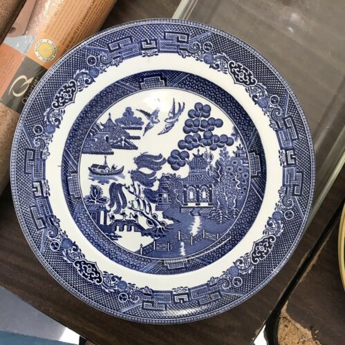 Blue Willow Dinner Plate (Made in England, Earthenware) JOHNSON BROs 1940-2003