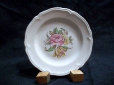 Vtg Edwin Knowles White Bread & Butter Plates with Pink Yellow Mutlicolor 5 3/4