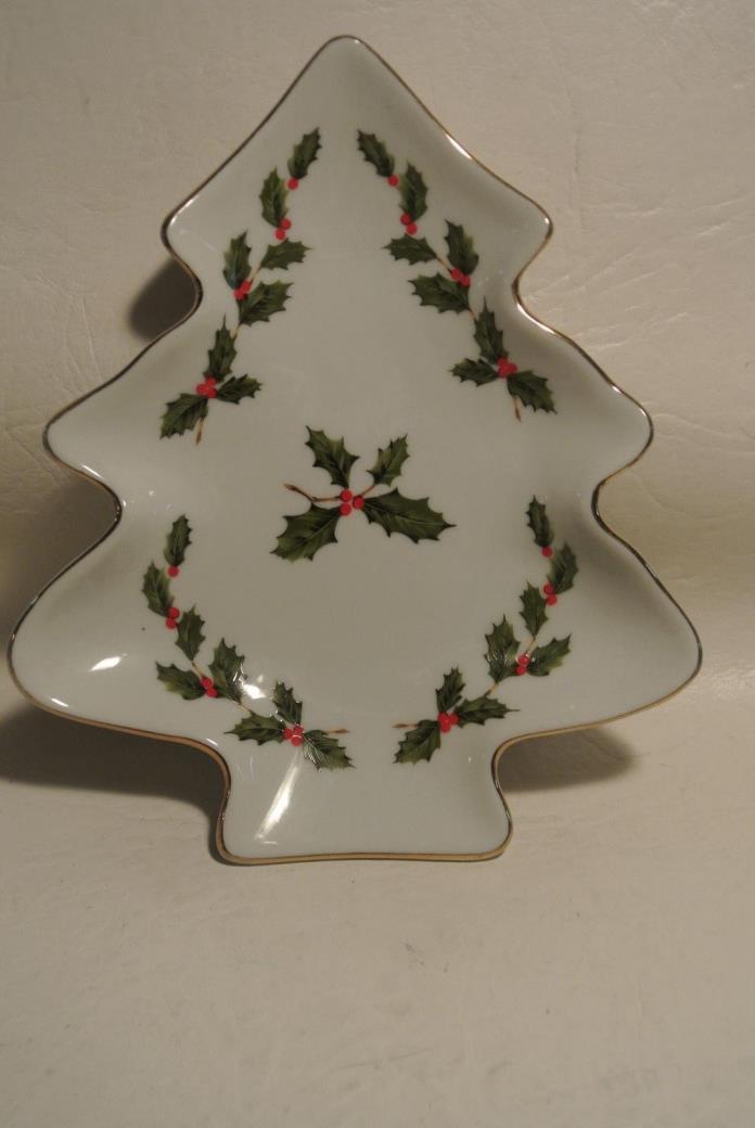 1985 Christmas Tree with Holly  Candy Dish