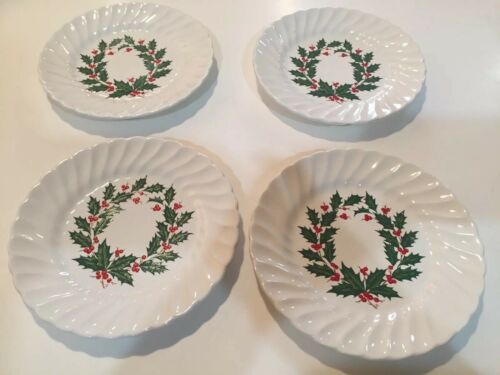 Christmas China Set Of Four Snack Plates Green Holly Wreath with Red Berries.