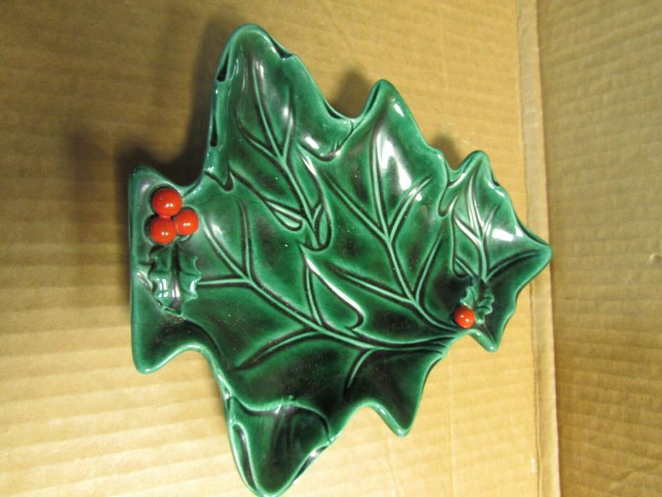 VINTAGE LEFTON HOLLY BERRY CERAMIC CHRISTMAS TREE CANDY DISH #2691