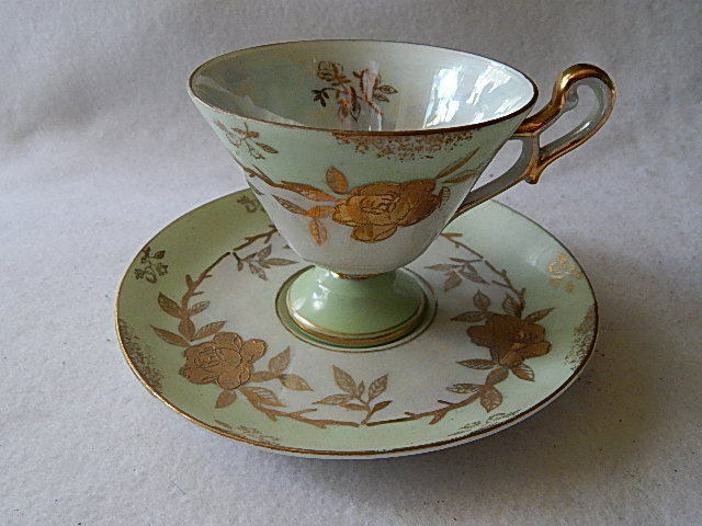 Vintage Lefton Hand Painted Lusterware Teacup & Saucer (#1424)