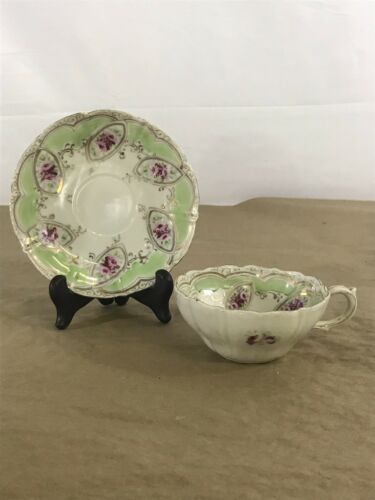 ?? G26 Pair Tea Cup Saucer Set Vintage Flower Gold Accents Dainty Purple Green