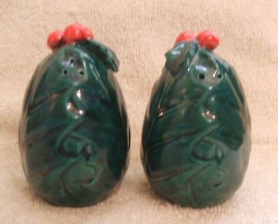 Vintage Lefton Green Holly Berries Pair of Salt and Pepper Shakers 3 Inches Tall