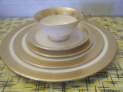 1 Place Setting 5 Piece Lenox Westchester China Gold Encrusted Excellent Cond
