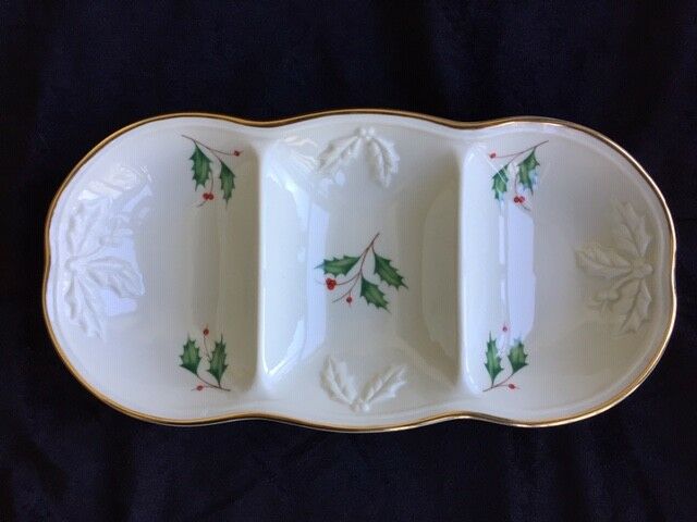 Lenox Holiday Holly 3 section divided serving dish 12