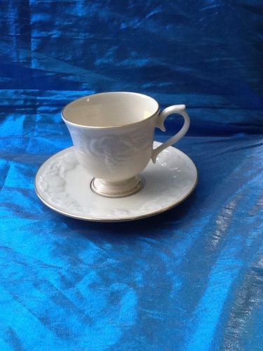LENOX FRUITS of LIFE CUPS and SAUCERS Made in USA Never Sold NOS