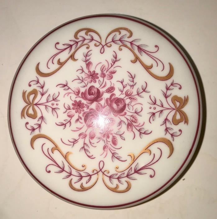 Vtg. Limoges porcelain trinket box, round, beautiful design COLLECTIBLE!