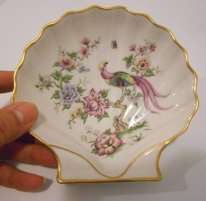 LIMOGES FRANCE WHITE & GOLD SHELL DISH  Flowers & Peacock 5 1/2