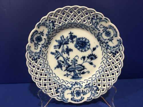 MEISSEN BLUE ONION 7 1/8