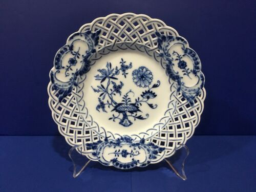 MEISSEN BLUE ONION 7 1/8