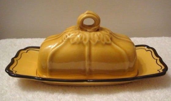 Metlox Poppy Trail Yellow Covered Butter Dish #172 made in California USA