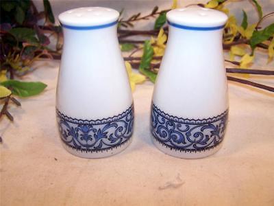 Vintage Noritake CIELITO LINDO 2151 Salt and Pepper Shakers