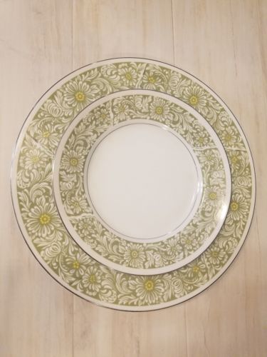 Royal M by Mita Springtime set of 8 dinner and salad plates