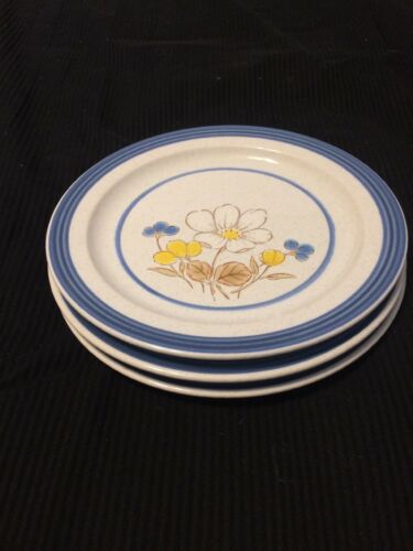 Lot Of 3 Mt. Clemens Pottery Patricia Pattern 7 3/4