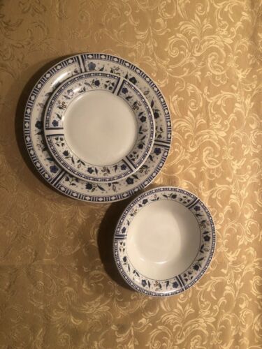 Gibson Housewares China 3 piece place setting blue trim floral