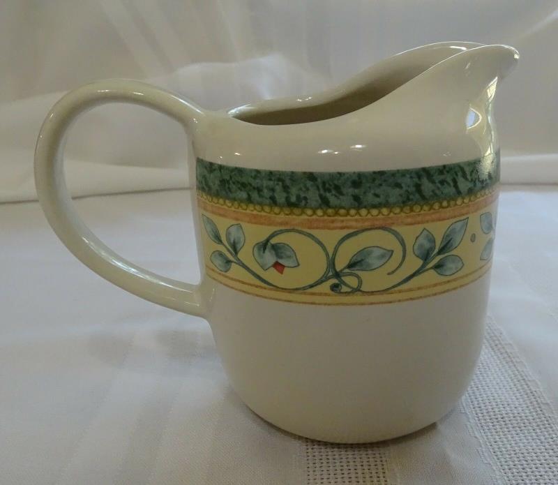 PFALTZGRAFF FRENCH QUARTER CREAMER Holds approx. 1-1/2 cups NO CRACKS, CHIPS