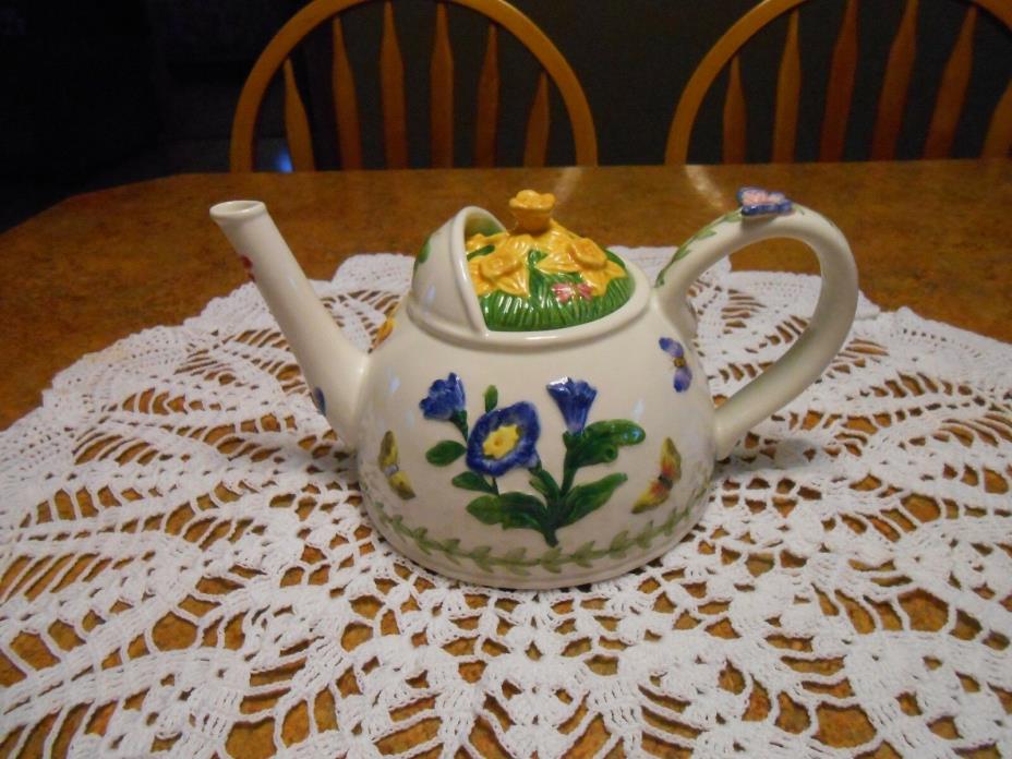 Portmeirion Botanic Garden Counter Top Collection Teapot 2.55pt