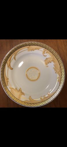 versace medusa Bread And Botter Plate 7”. Brand New, Mint Conditon. With The Box