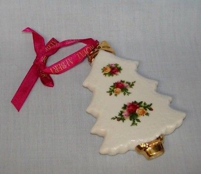 Royal Albert OLD COUNTRY ROSES CHRISTMAS TREE SHAPE Puffed Christmas Ornament