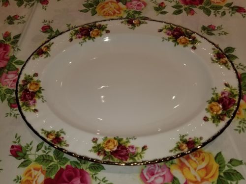 ROYAL ALBERT OLD COUNTRY ROSES SMALL PLATTER