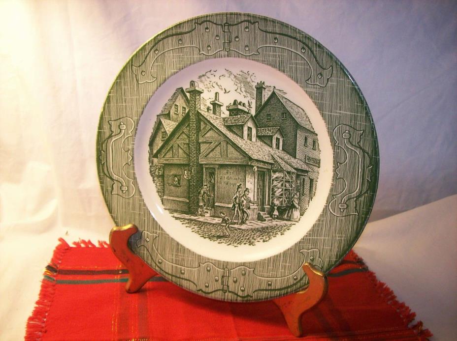 OLD CURIOSITY SHOP Vintage 10 inch DINNER PLATE~Royal China