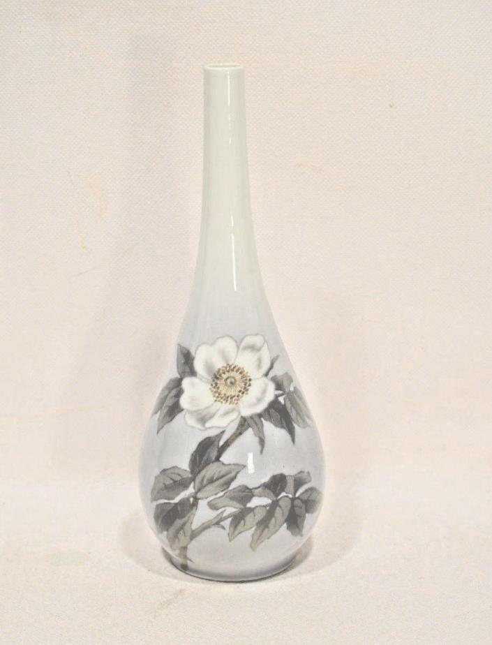 Pre 1935 Royal Copenhagen 9 1/2
