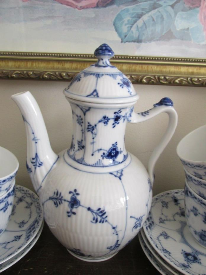 Royal Copenhagen Blue Fluted Set 1 / 46 Coffee Pot And 5 Cup & Saucer 1/ 719 756