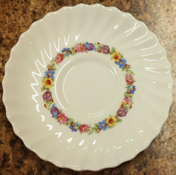 Royal Doulton England Evesham H.4821 Dainty Floral Swirl 5-7/8