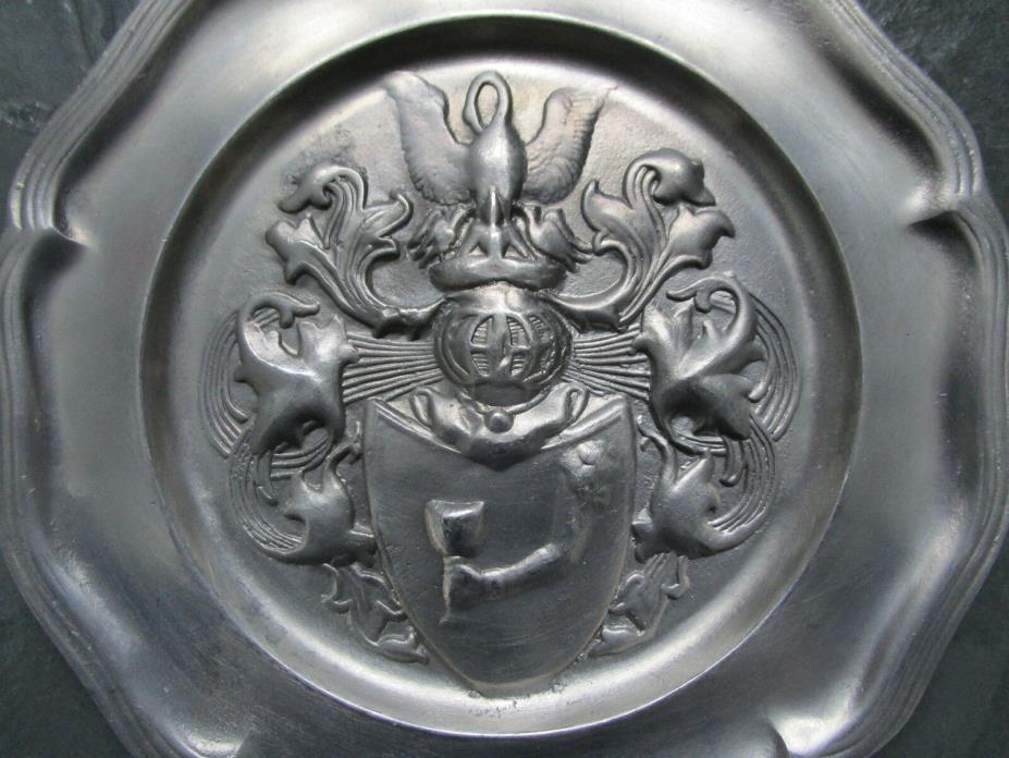 VTG Embossed Heavy 92% PEWTER Coats Of Arms Emblem Crest Wall Hanging Plate 9''