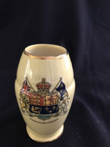Vintage Souvenir Vase Dominion of CANADA Royal Winton Grimwades England