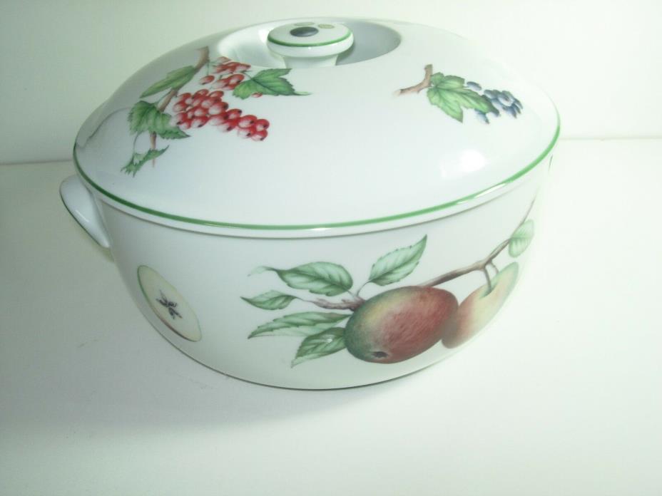 ROYAL WORCESTER COTSWOLD FRUIT COVERED CASSEROLE DISH & LID LARGE 3 QUART WHITE