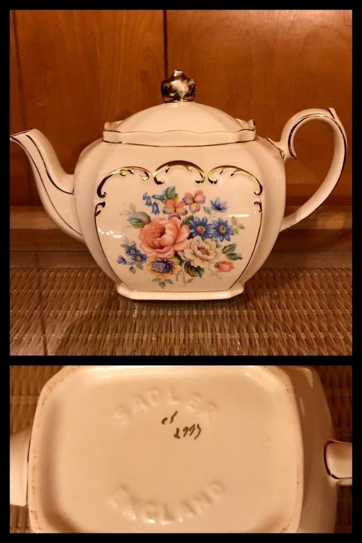 Vintage SADLER ENGLAND TEAPOT Floral Flower Design & Gold Trim w/ Lid 2947