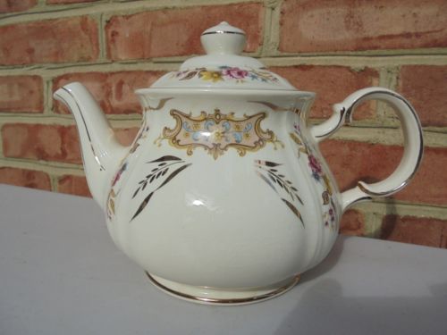 Vintage Sadler England Teapot Flowers Gold Trim