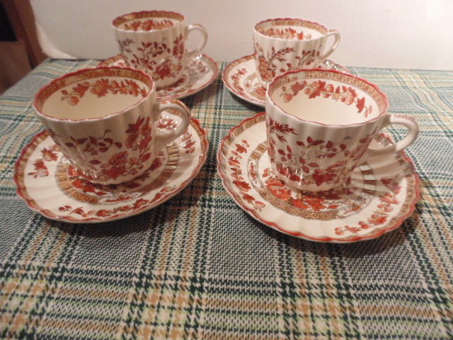 COPELAND SPODE INDIA TREE SET OF 4 CUPS AND SAUCERS.