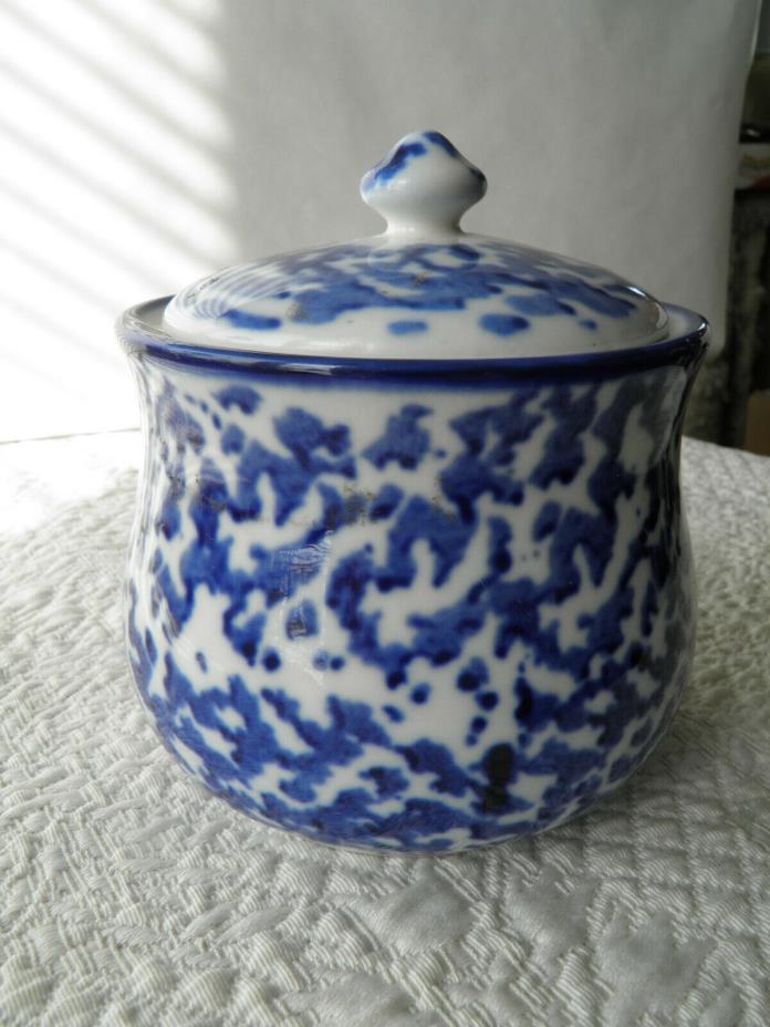 ROYAL MAJESTIC STONEWARE SPLATTER SPONGED COUNTRY TIME BLUE POT/CONTAINER W/LID
