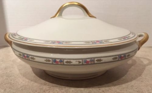 Antique Syracuse O.P.CO China Orleans Covered Round Vegetable 1897-1946 Signed