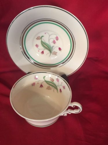 Syracuse Old Ivory Tea Cups and Saucer Set of 2