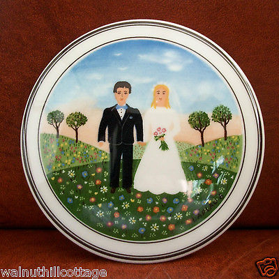 Villeroy and Boch Small Candy Trinket Box Naif Wedding Pattern Bride and Groom