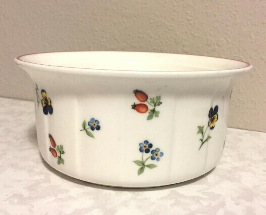 Villeroy Boch PETITE FLEUR Flared Rim Vilbofour Oven Table 6 1/4