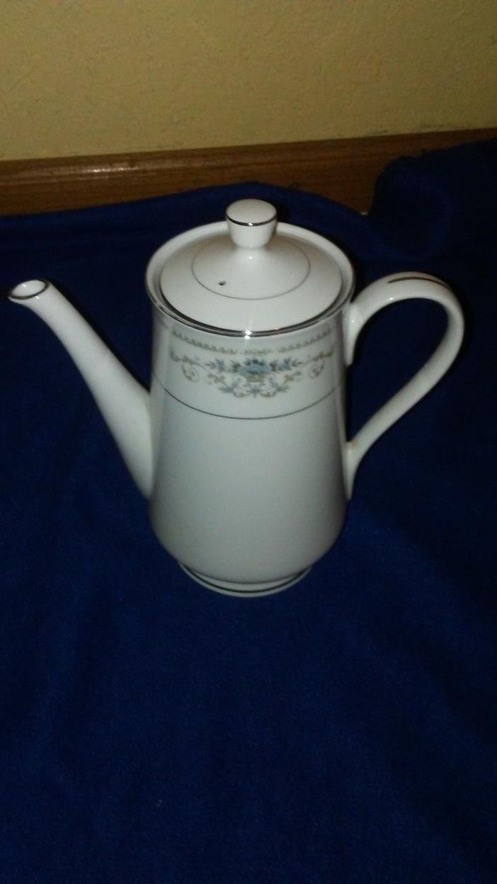 Wade DIANE Coffee Pot or Teapot with Lid Porcelain Fine China Japan