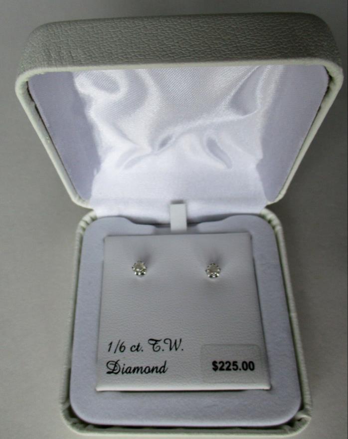 10 K White Gold 1/6 ct.T.W. Diamond Stud Earrings