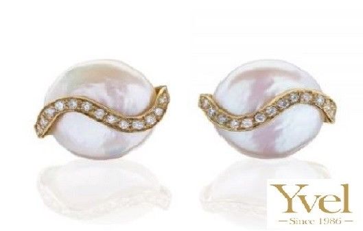 YVEL 18k yellow gold Coin Pearl & Diamond Earrings $3134.00 list