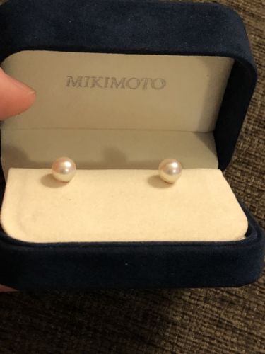 Mikimoto 18k Pearl Earrings 7.0-7.5 MM WOW IN BOX