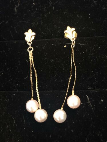 Pair 14 Karat Yellow Gold And Pearl Hanging Earrings