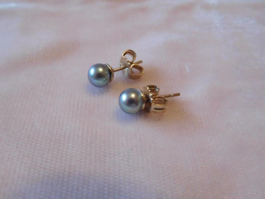 Sterling Silver 925 Silver Grey Pearl Pierced Earrings